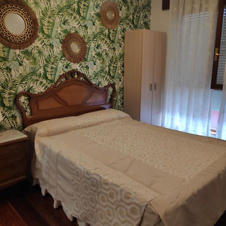 Pension Casa Leon Santona Room photo